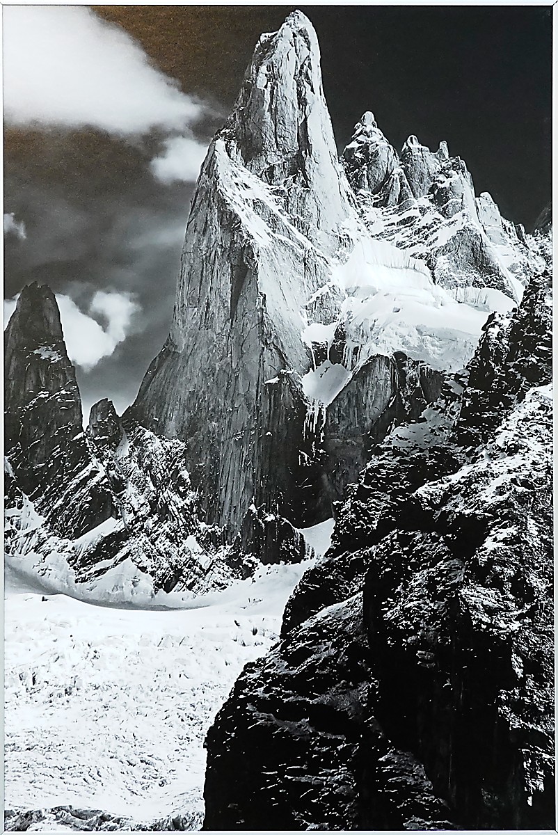 Patagonia: Photographic Exhibition at Hôpital Robert Schuman 13 0251115 1941 08 7DS1136