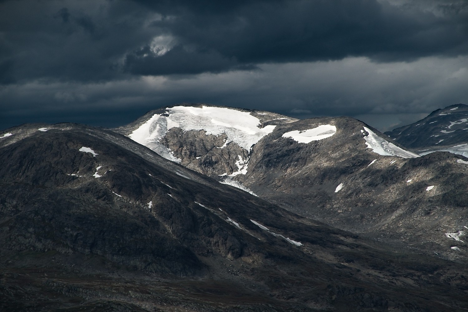 Landschaften aus dem Fjell Norwegens 11 Snohulstind 2820